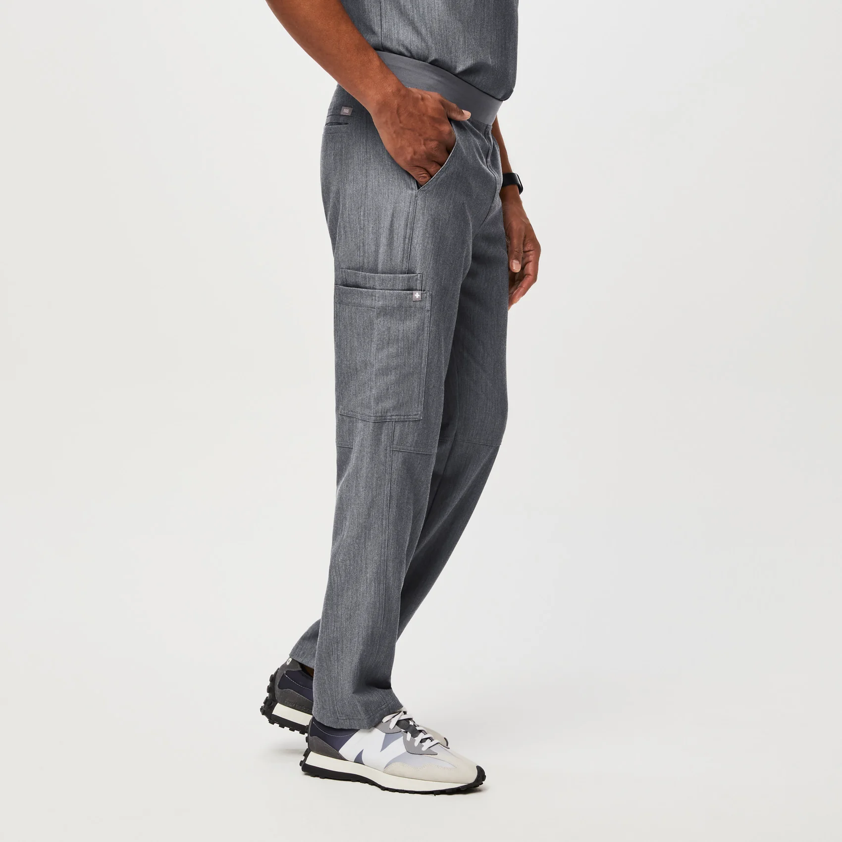 Men's Graphite Axim™ - Cargo Scrub Pants - Image 3
