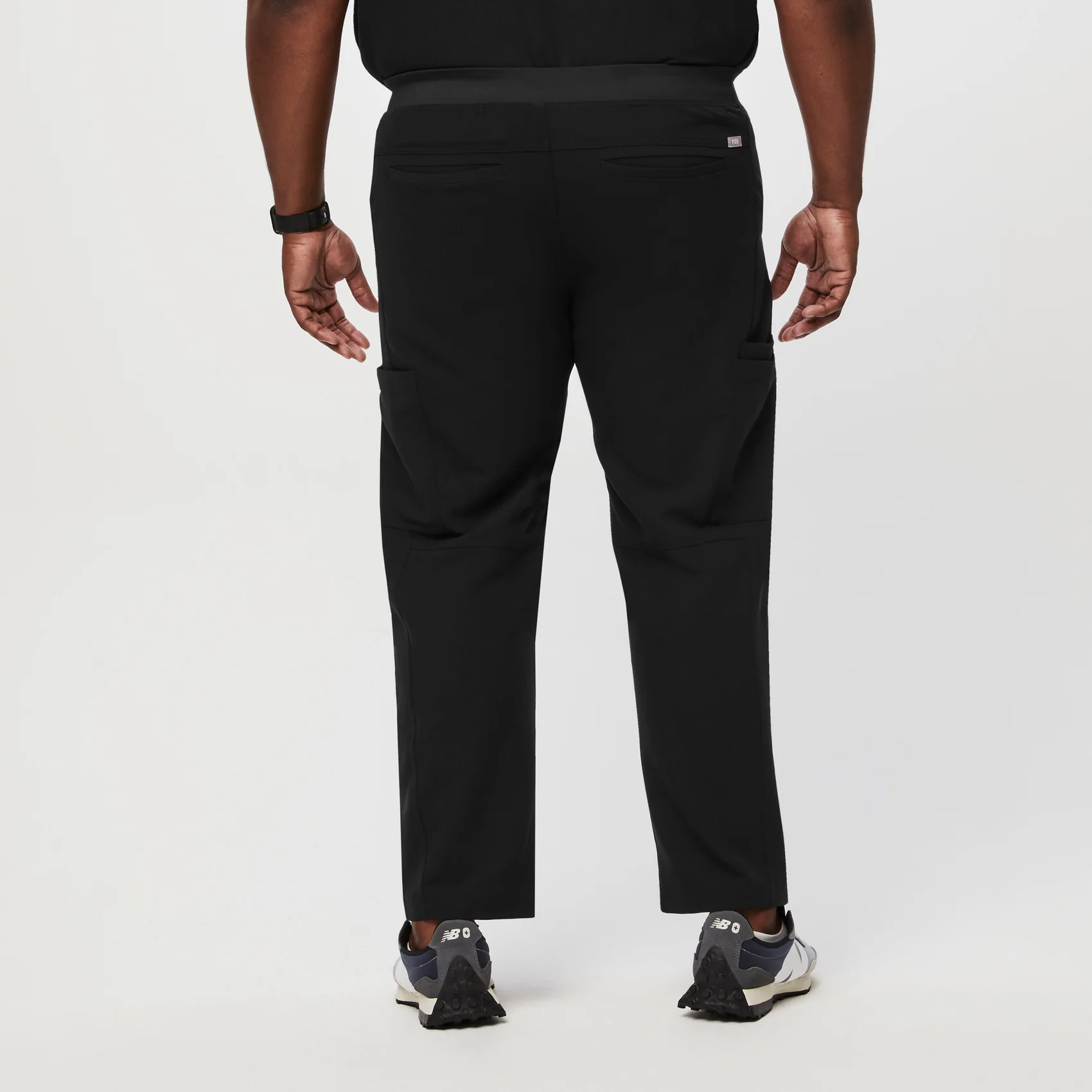 men's Black Axim™ - Tall Cargo Scrub Pants (3XL - 6XL) - Image 4