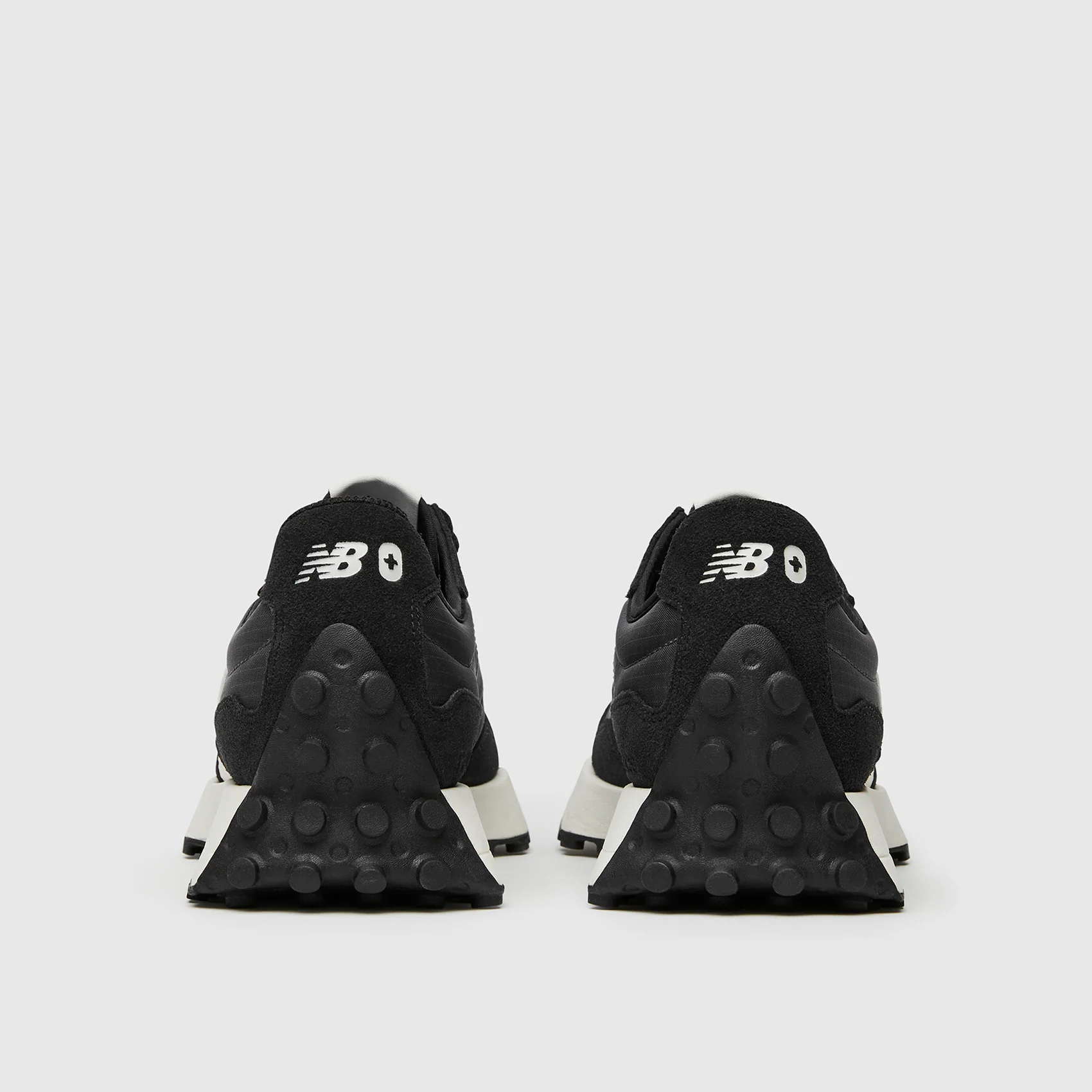 unisex Black FIGS | New Balance 327 - Image 4