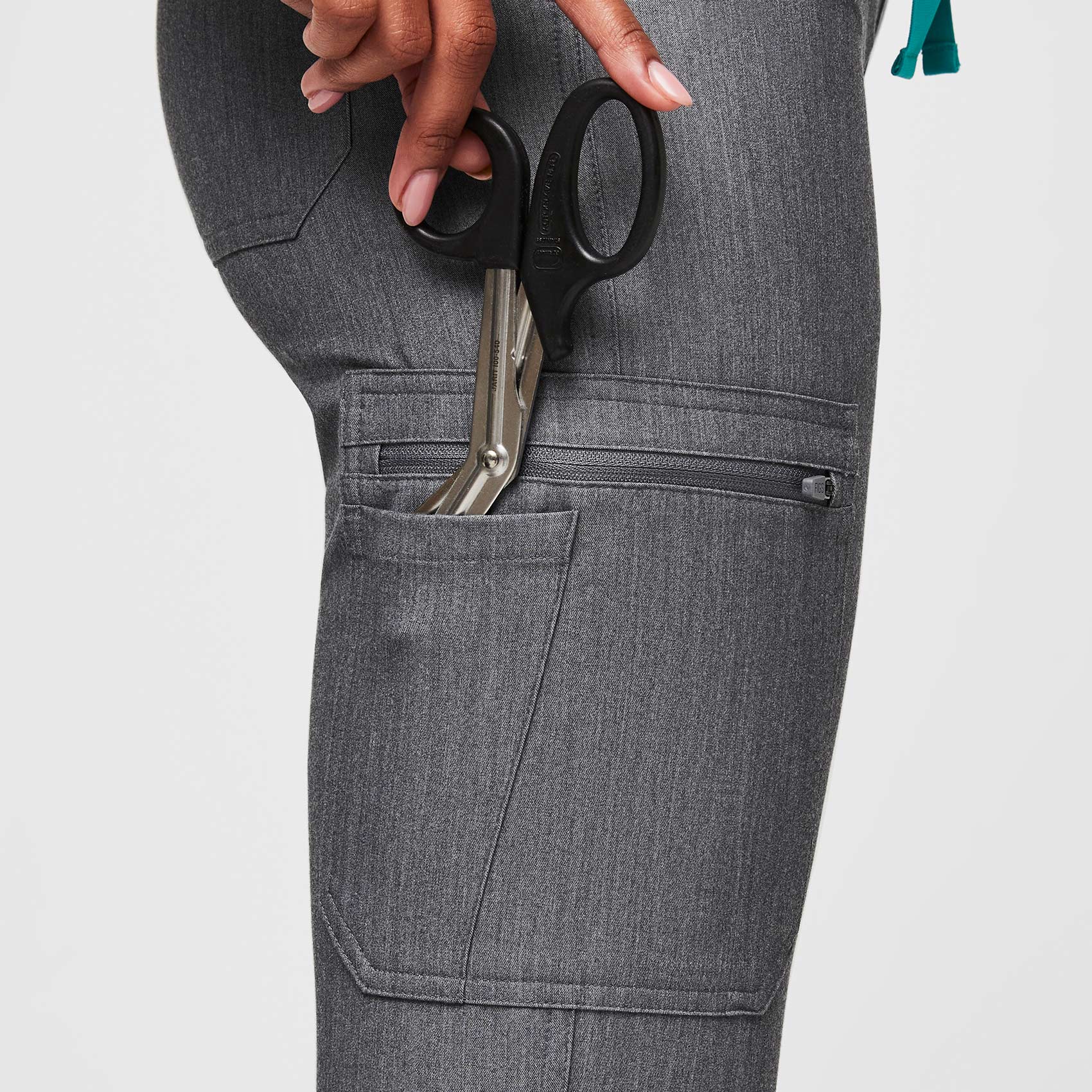 Women's Graphite Yola™ - Petite Skinny Scrub Pants - Image 4